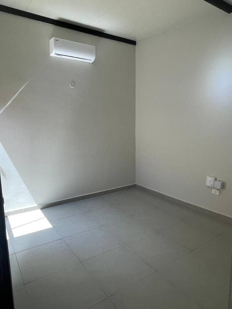 residencia lista para mudarse en Luque Loma Merlo atras de Rakiura, foto 5