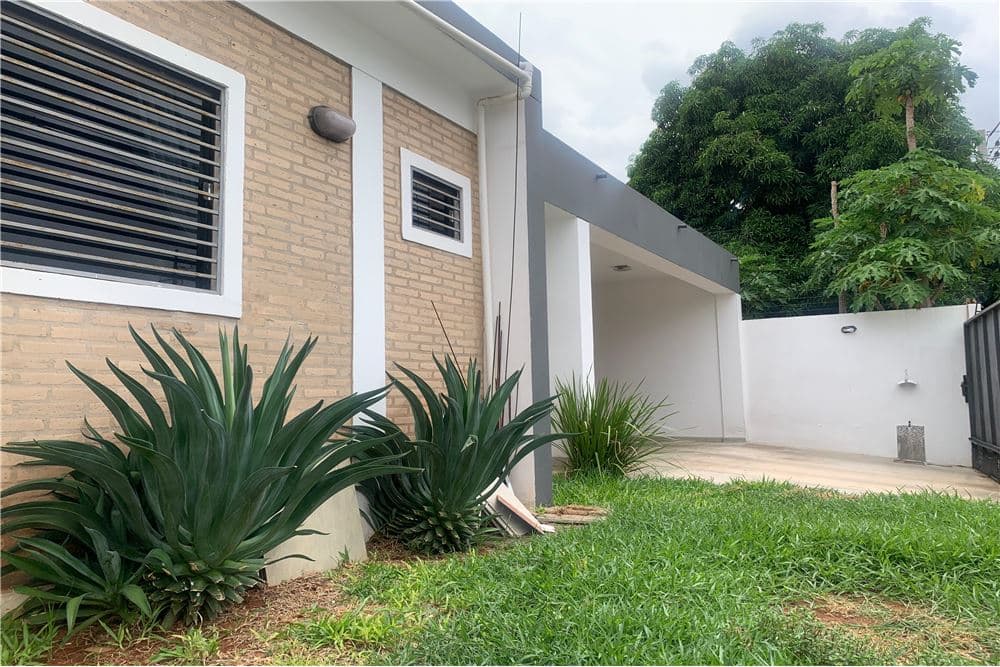 Casa - Venta - Fernando de la Mora, Paraguay