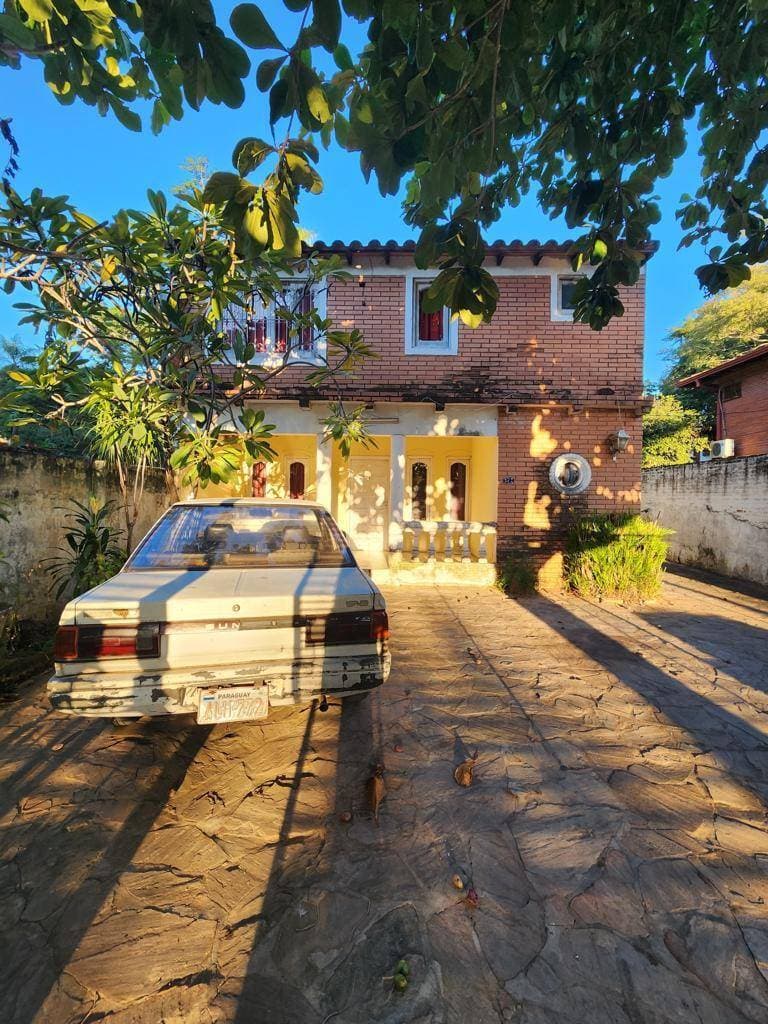 En venta propiedad en el barrio santa librada