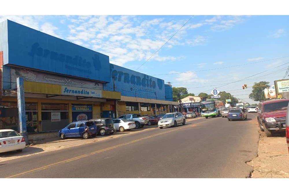 Salón comercial sobre la exruta 1 km. 18 — foto 2