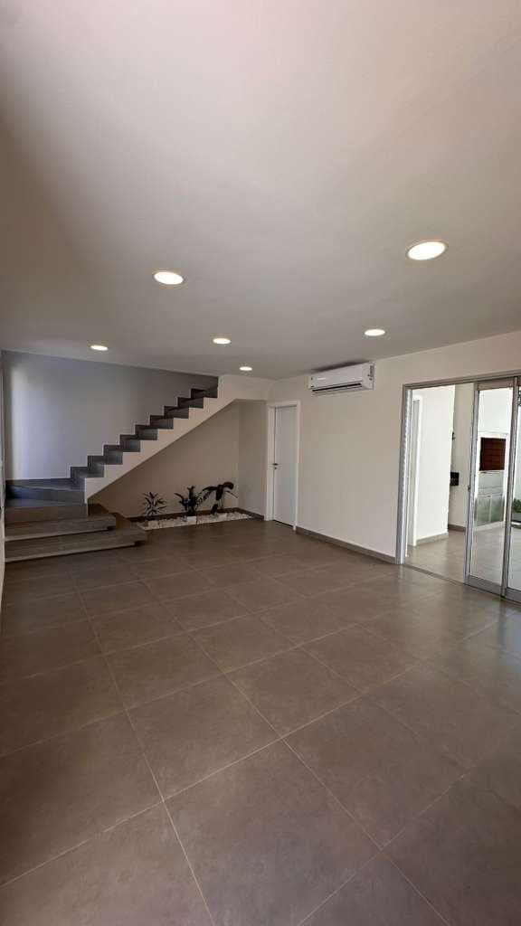 Duplex a estrenar en Fernando de la Mora zona norte, foto 2