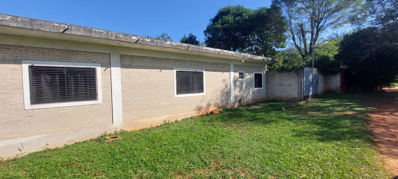 Amplia Casa en Venta en Isla Bogado - Luque, foto 2