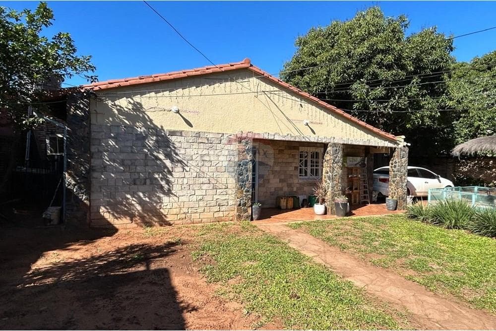 amplia casa en San Lorenzo, foto 3