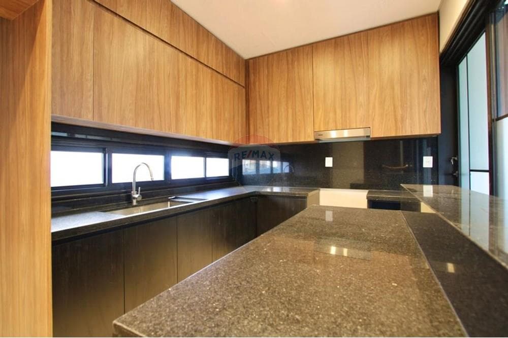 I sell beautiful house in the Aquaterra Luque condominium, foto 5