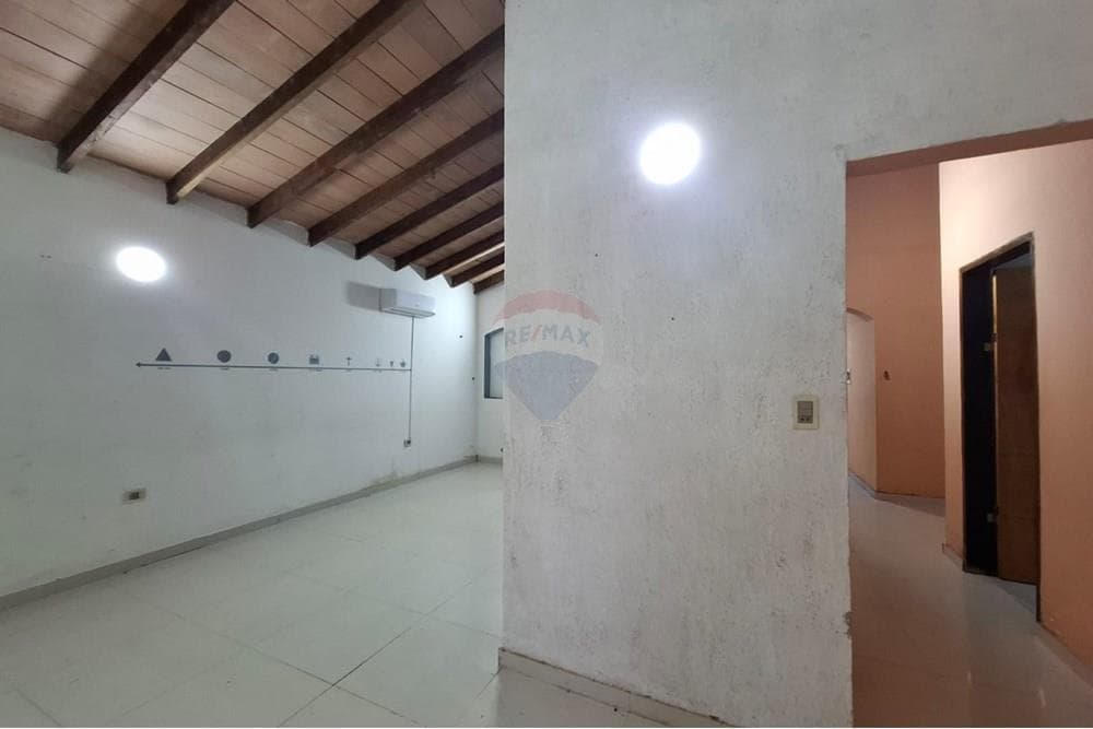 Casa - Venta - Paraguay Central Luque, foto 2