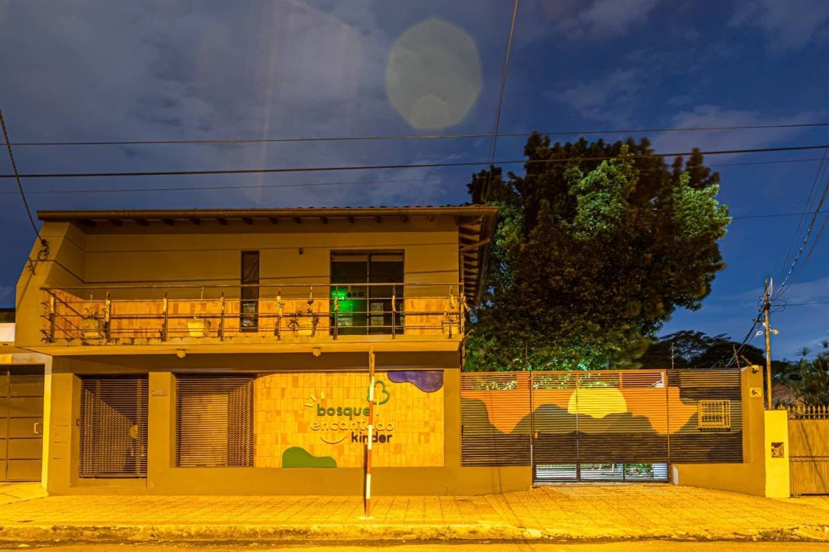Moderna Casa en Venta zona Colegio Inmaculé Concepción - Recoleta, foto 2