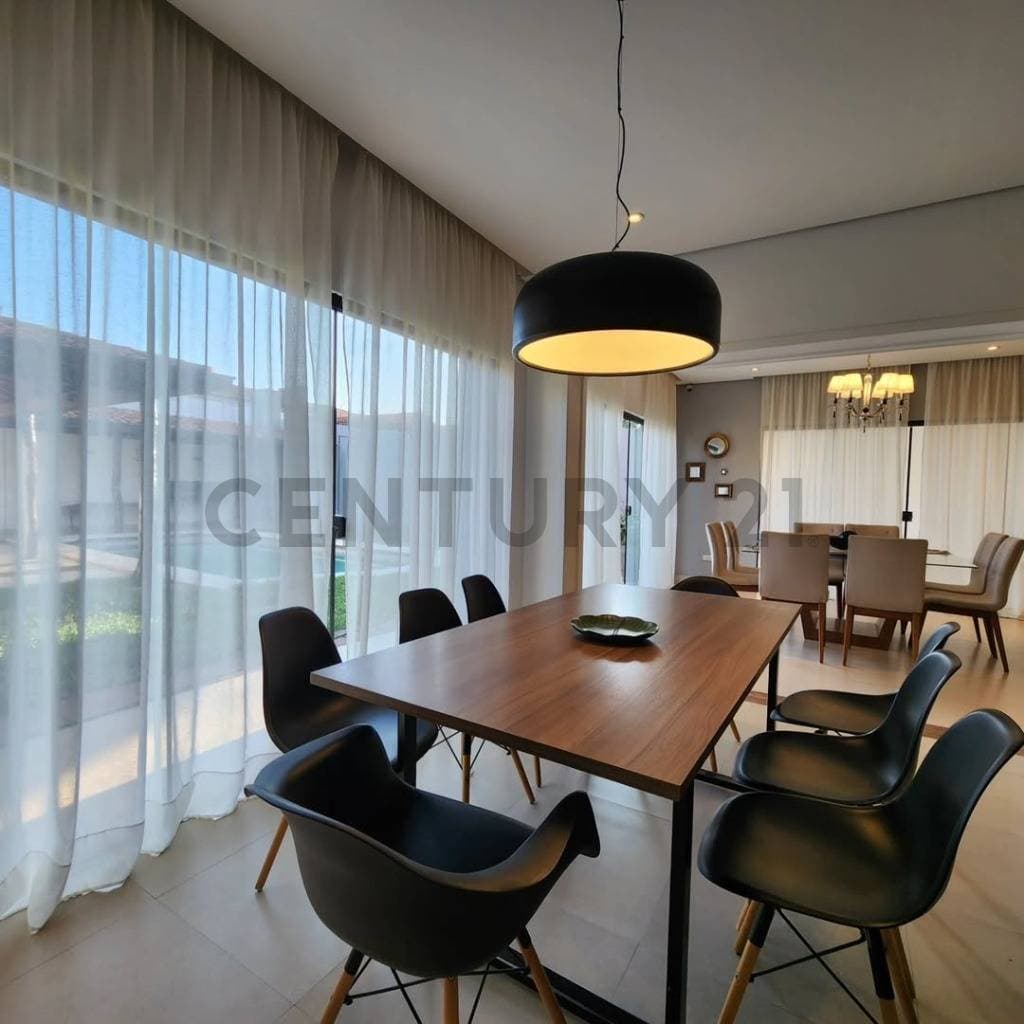 En Venta Hermosa Residencia De 4 Dormitorios, Barrio Virgen Del Huerto, foto 4