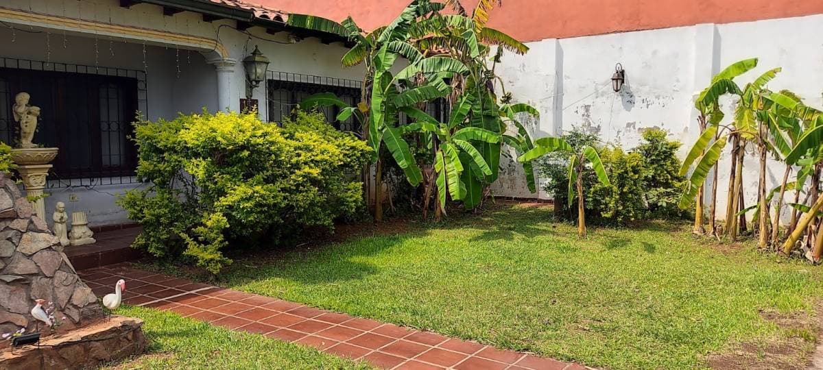 Casa en Venta 4 dormitorios - Luque, Central, foto 4