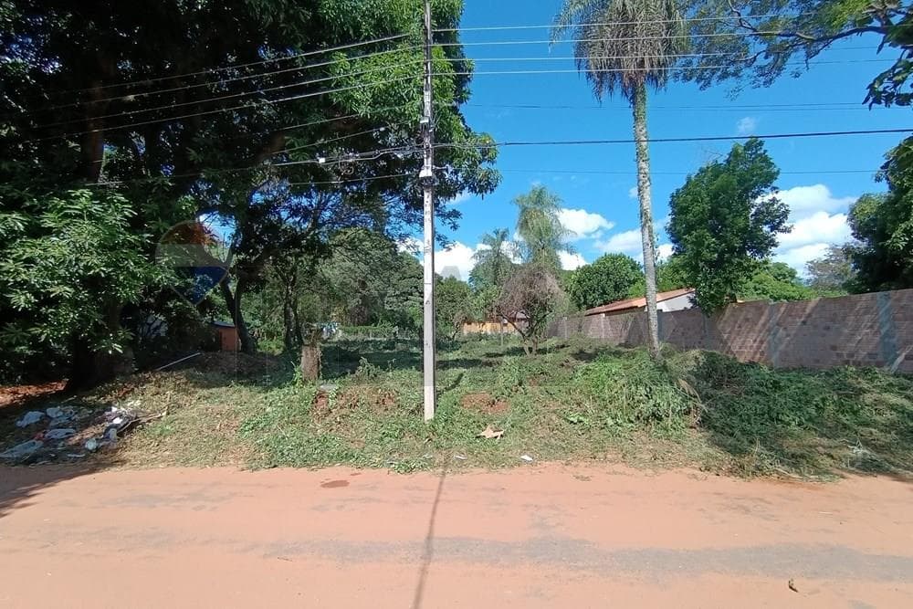 Terreno en esquina sobre asfalto - capiata, foto 2