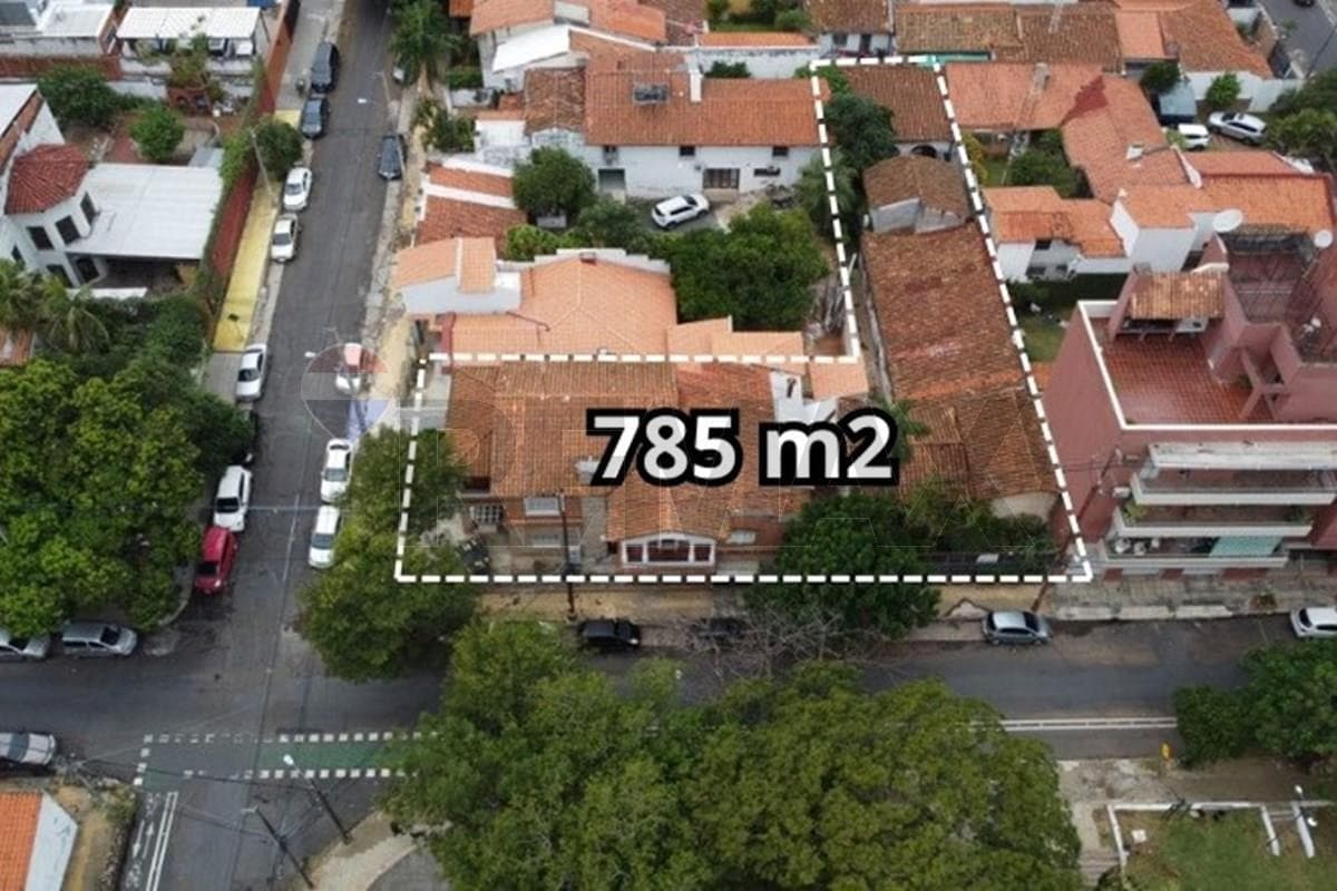 ???? Residencia Icónica en Esquina Estilo Colonial Sobre Gral. Bruguez, foto 2