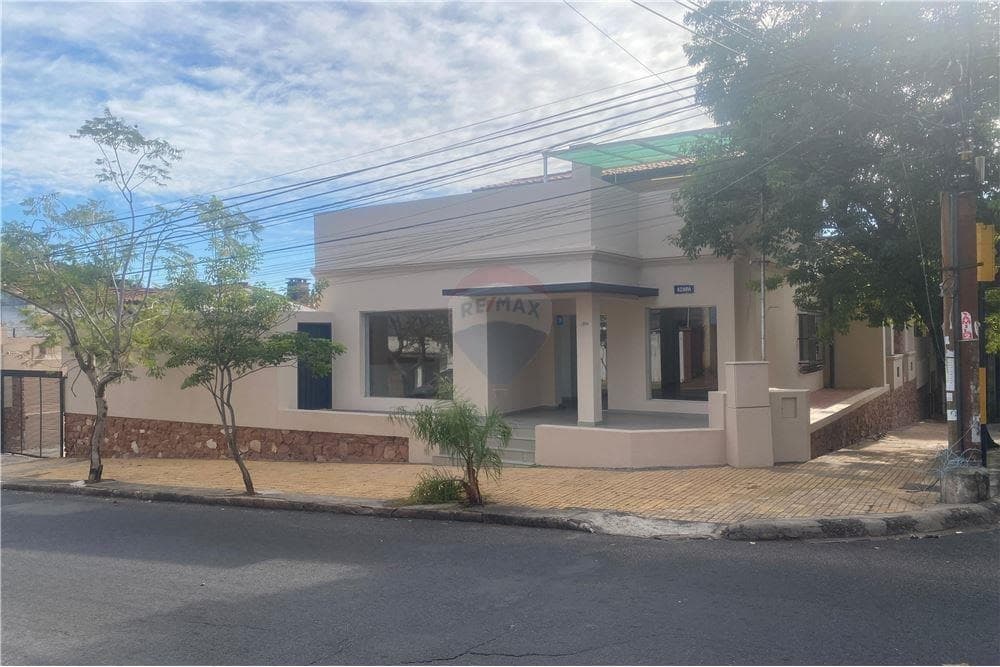 Alquilo oficina con show room en ciudad nueva
