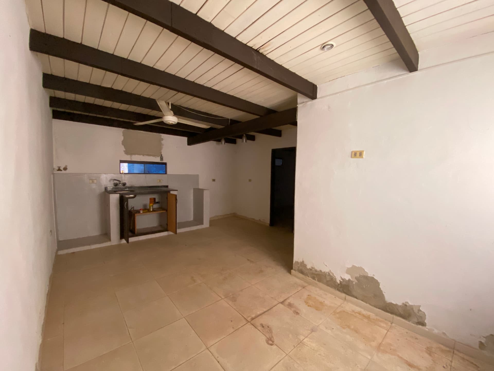 – depósito + showroom en Mariano Roque Alonso id: 13865, foto 3