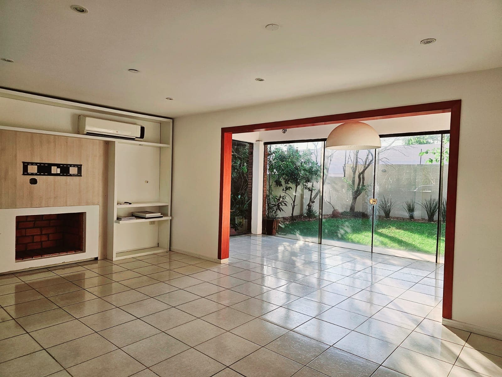 Casa en boulevar loma alta, zona shopping Pinedo — foto 4