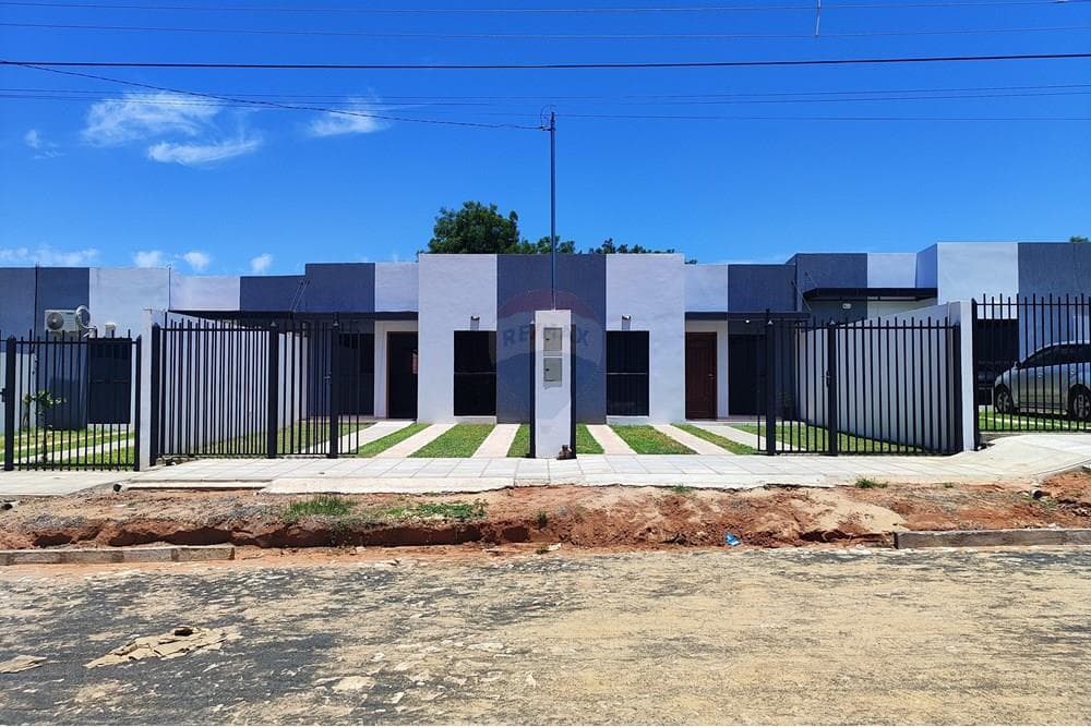 Chalet a estrenar en Luque Bº Marambure, foto 1