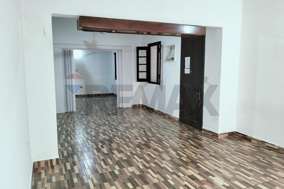 Casa - Alquiler - Pettirossi, Asunción, Paraguay