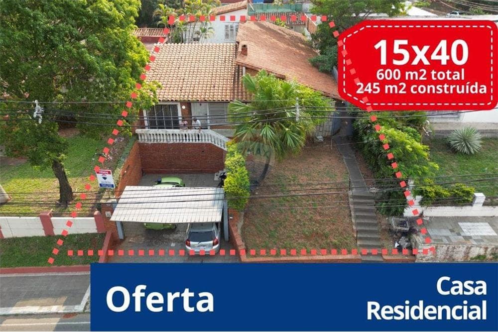 Casa de 6 Dorm. y Piscina sobre Av. Félix Bogado - Terreno de 600 m2