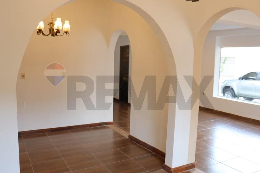 Local Comercial - Alquiler - Las Lomas (Carmelitas), Asunción — foto 4