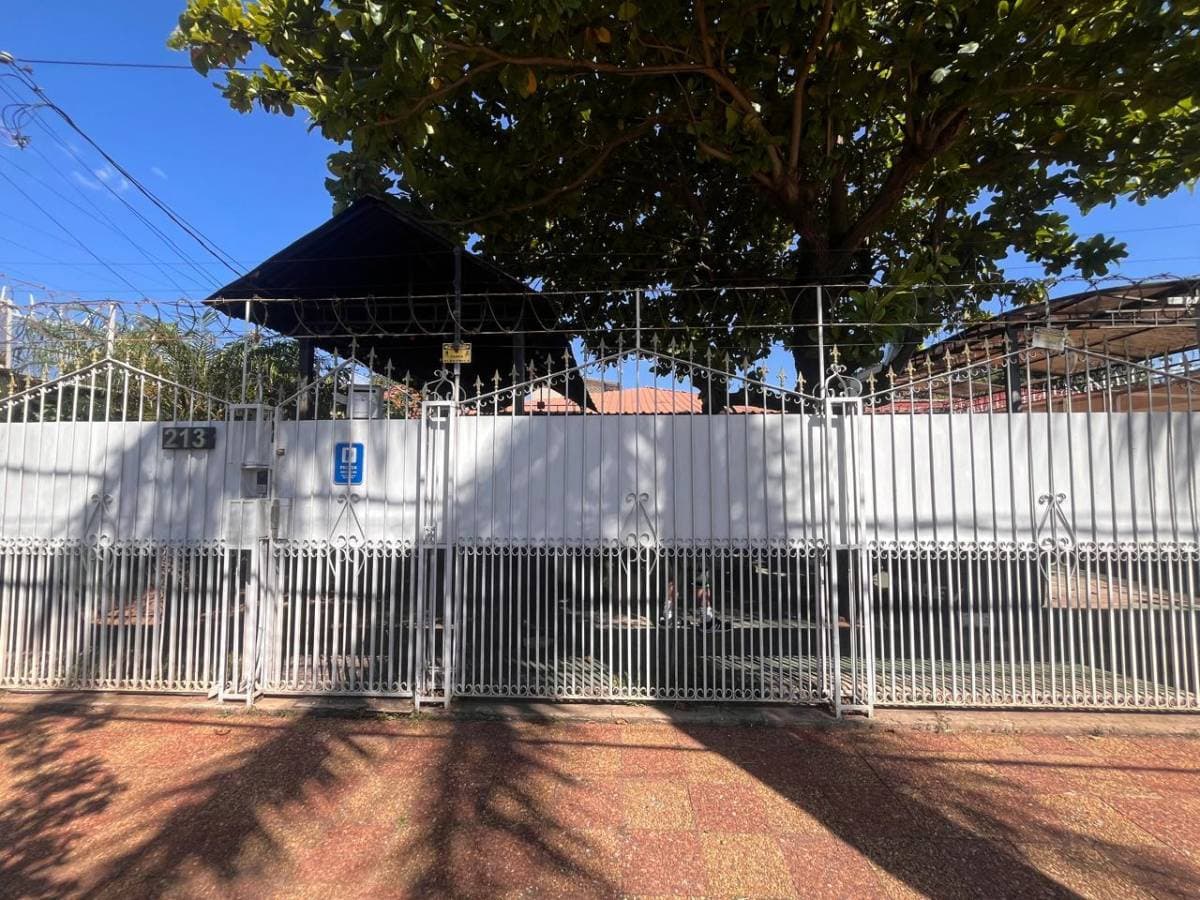 Residencia familiar con excelente ubicación en Loma Pyta, foto 4