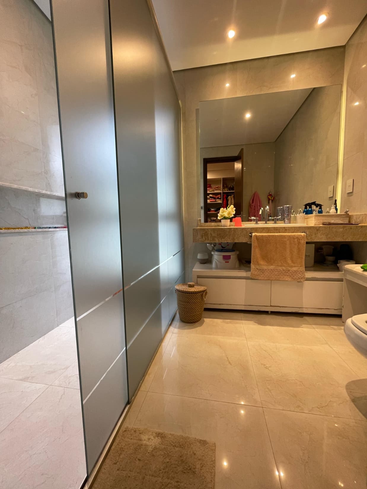 Exclusiva y amplia residencia en condominio, foto 3