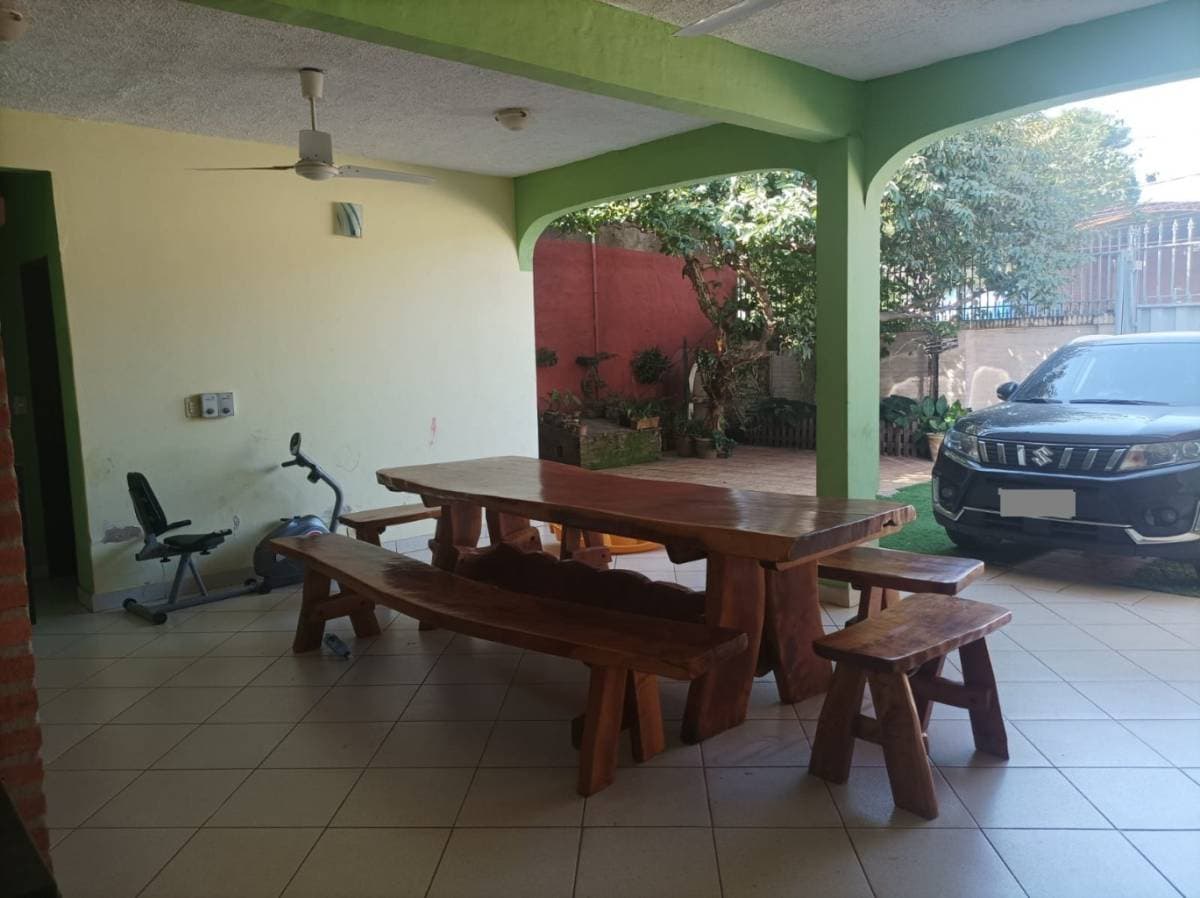 Casa en esquina en Planta Baja en Fdo Mora, foto 4