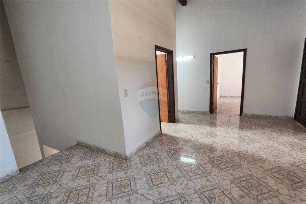 Casa de dos plantas sobre 21 proyectadas — foto 3