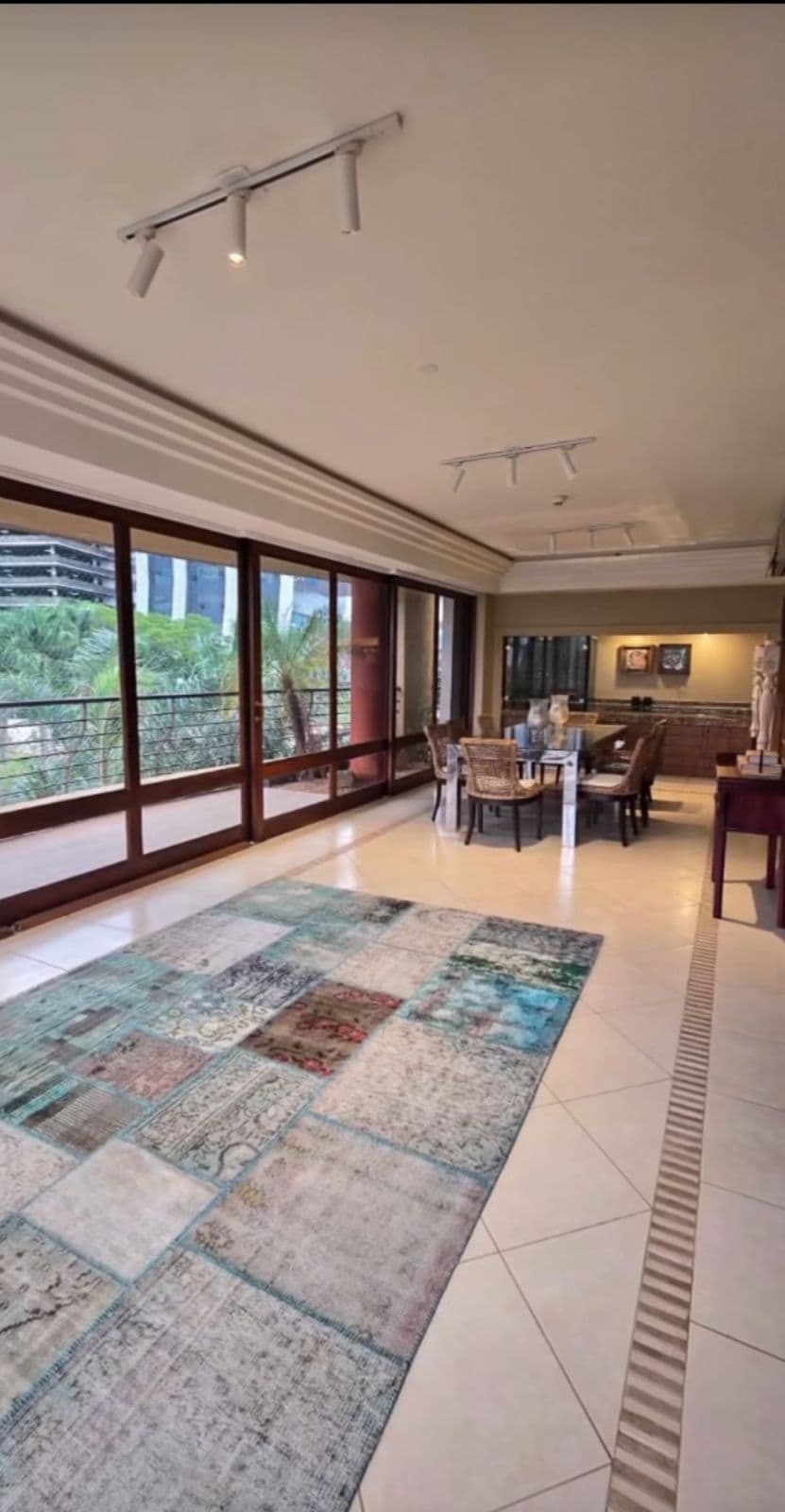 Fino departamento amoblado en alquiler sobre avenida santa teresa — foto 5
