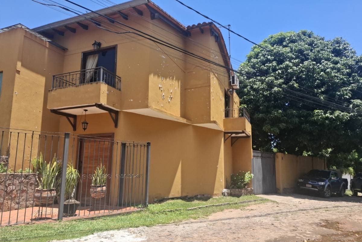 Casa en Fernando de la Mora zona norte, foto 2