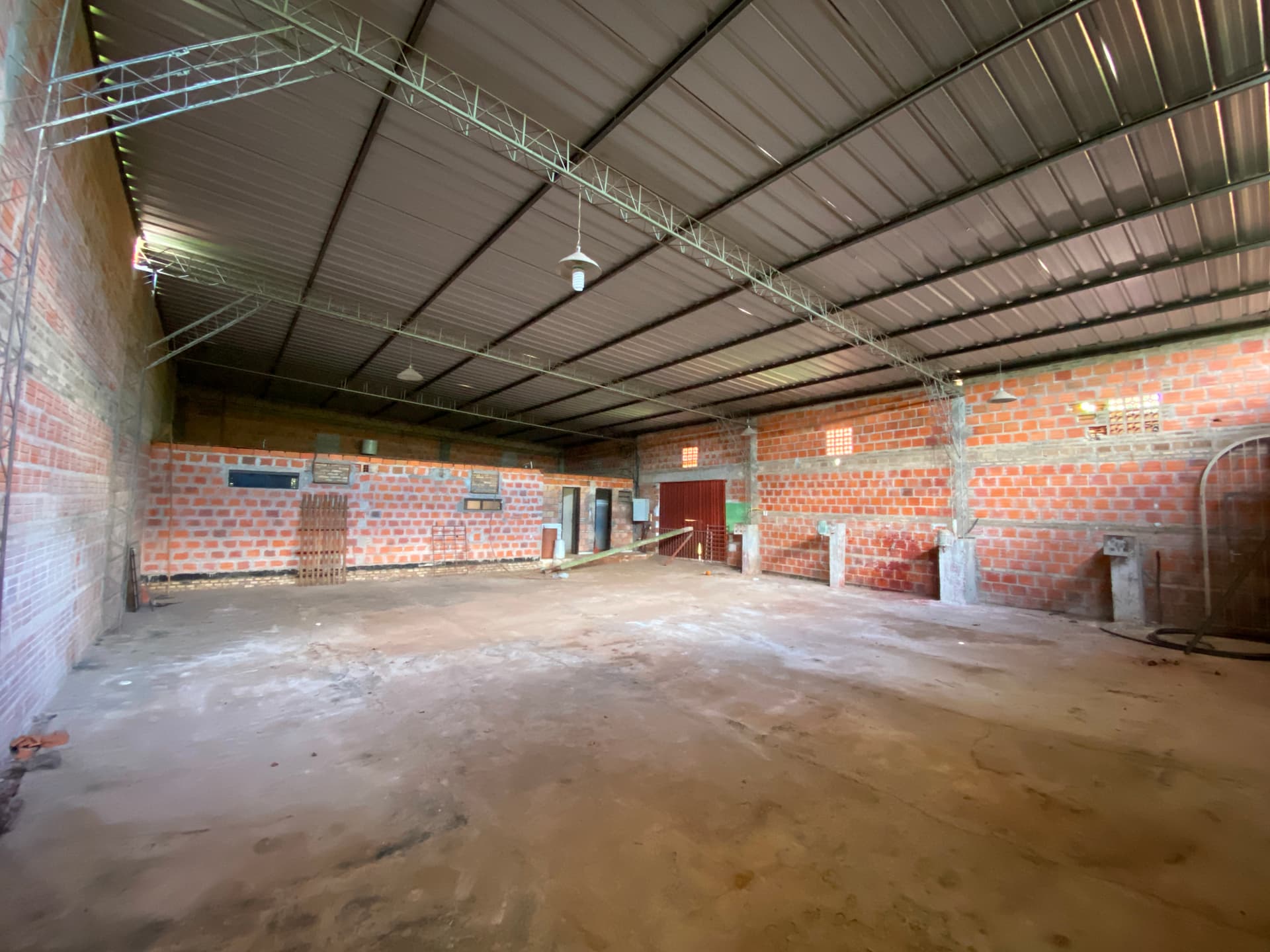 – depósito + showroom en Mariano Roque Alonso id: 13865, foto 2