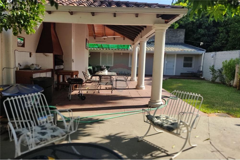En venta casa en el barrio los laureles, foto 2