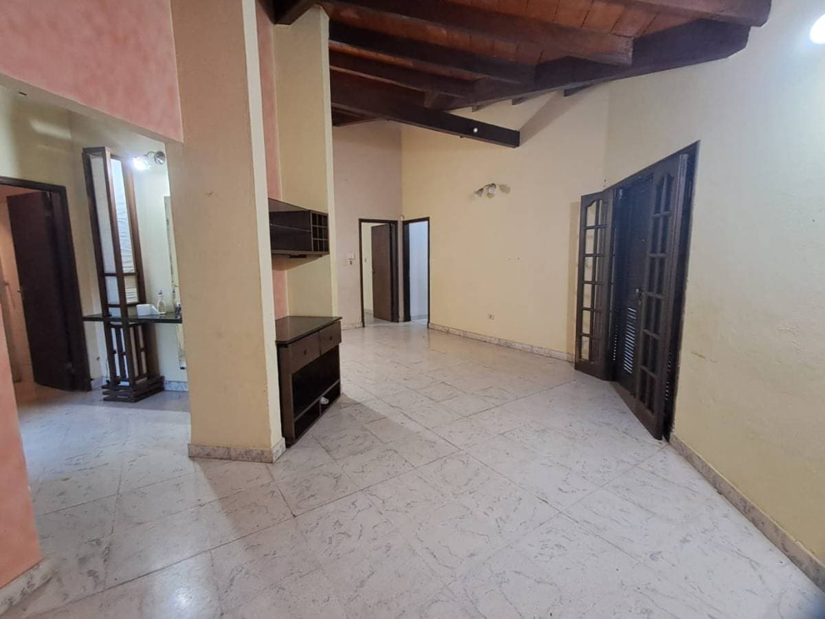 Casa en esquina en venta en planta baja, Fernando de la Mora norte, foto 4