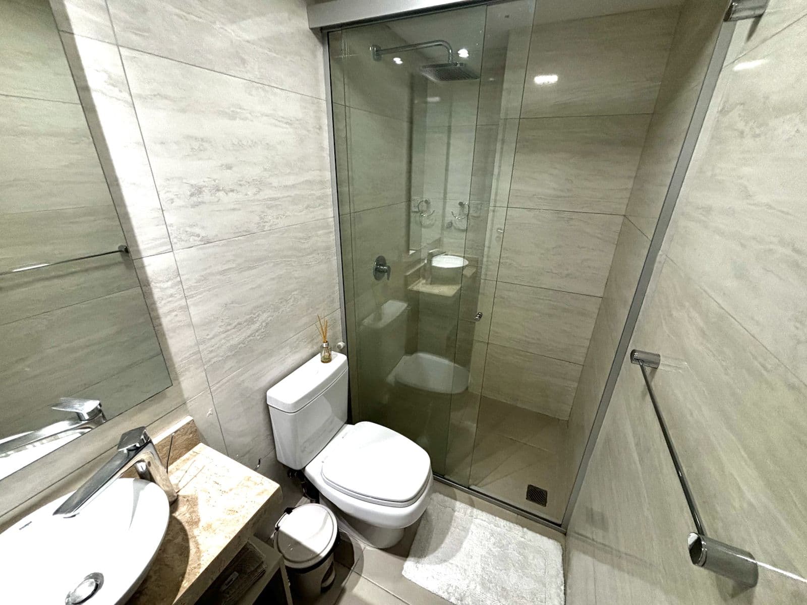 Departamento-Alquiler-PY Asunción Villa Morra, foto 2