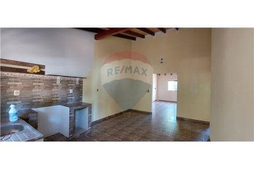 Casa-Venta-PY Central Luque COD.93, foto 2