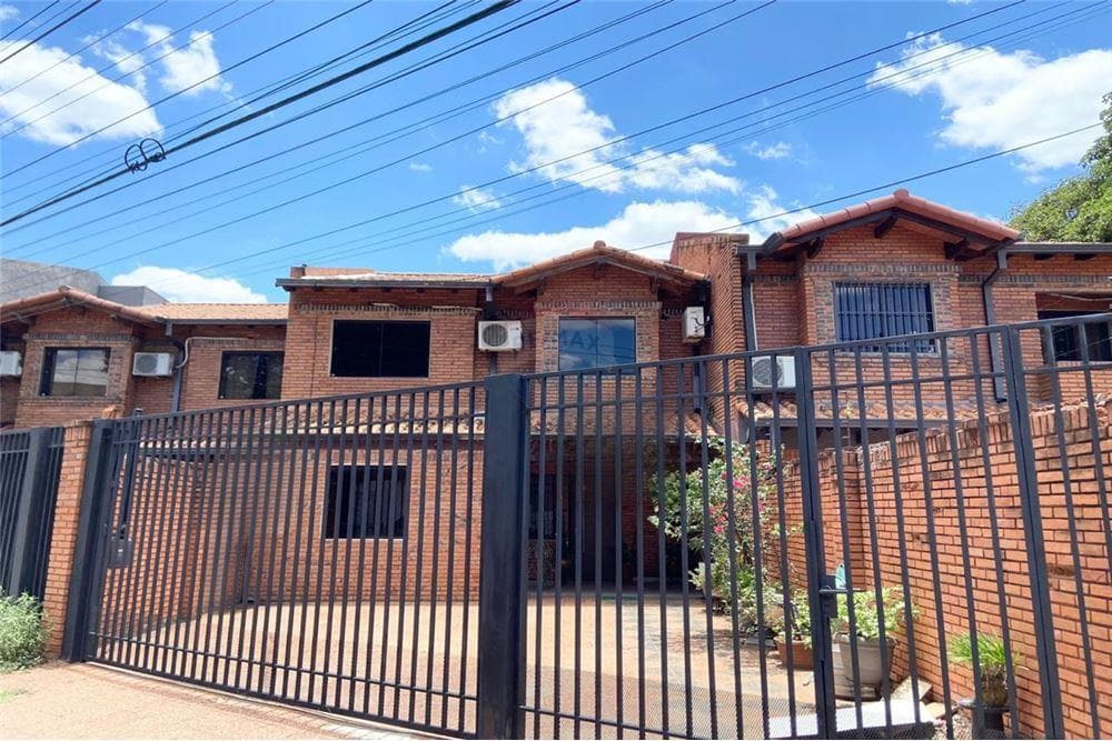 Vendo duplex - fdo de la mora (zona norte)