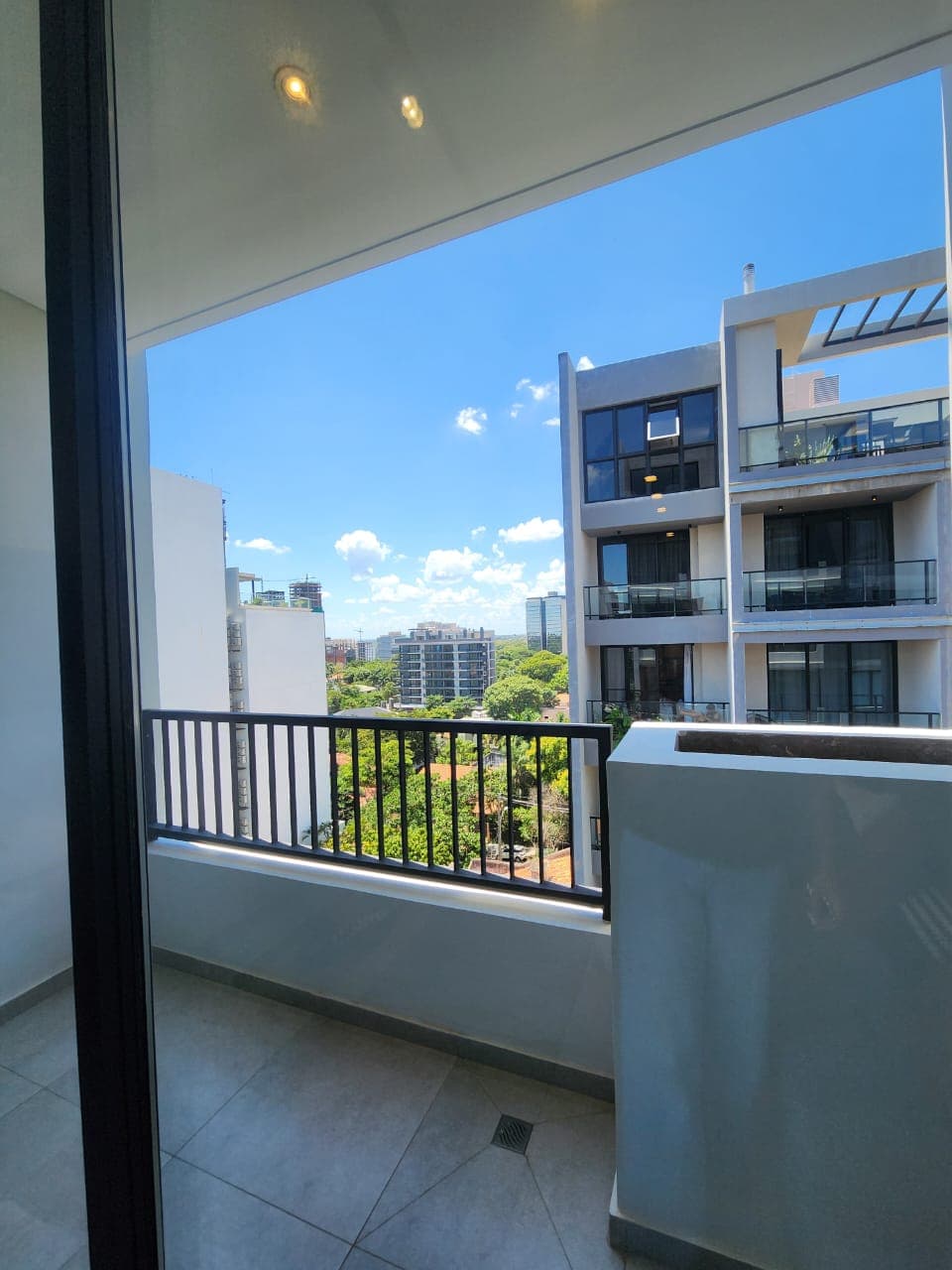 En Alquiler - Departamento Amoblado a pasos del Shopping del Sol — foto 4