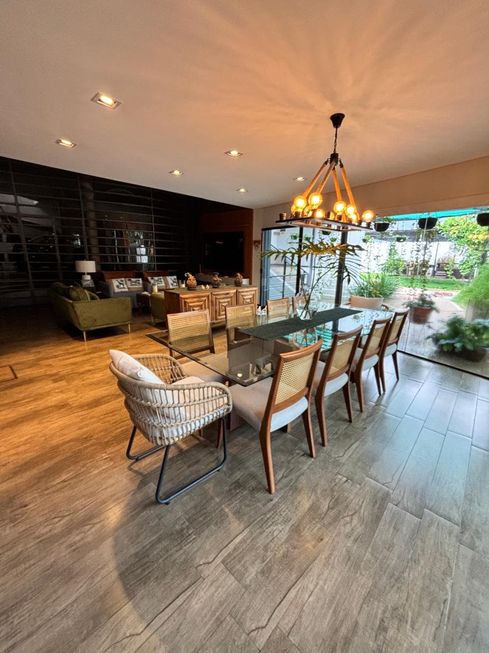 Residencia de Lujo en Venta – Barrio Ykua Satî, Asunción, foto 2