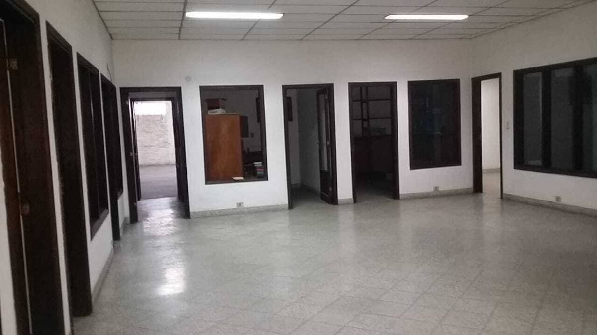 En venta deposito con oficinas en el centro de asuncion — foto 5
