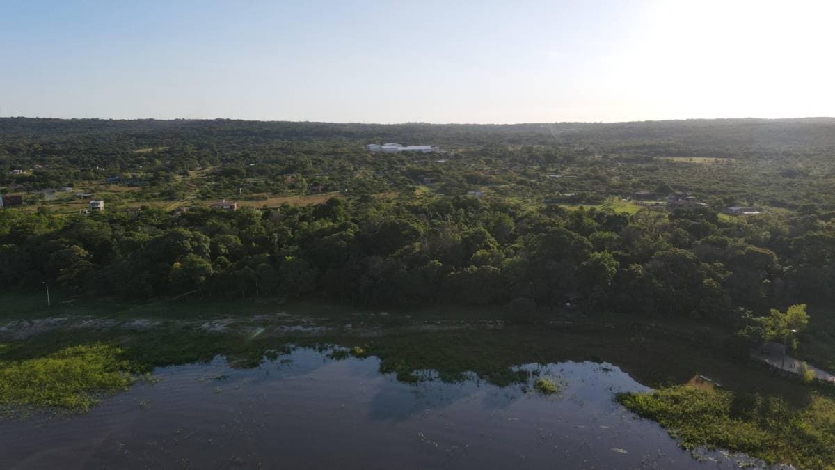 Terreno sobre el lago ypacaraí, foto 2