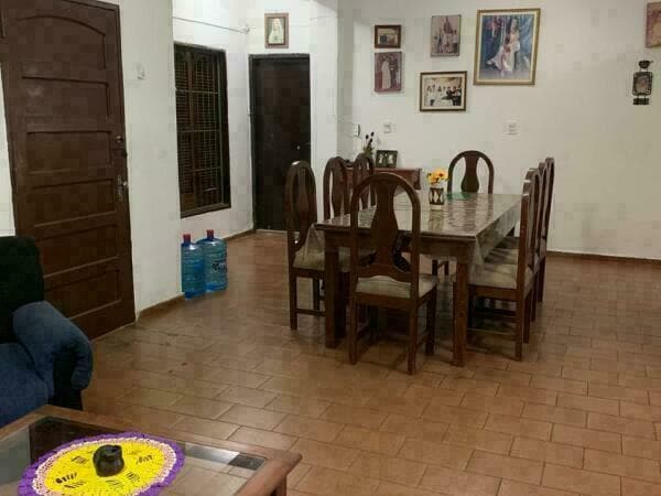 En venta casa en Lambaré, barrio apua. 4 dormitorios (3 en suite). Baño social, foto 5