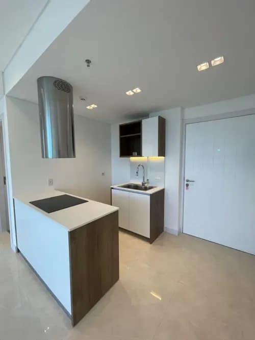 Alquilo departamento, Edificio Eminent Zona Av. Santa Teresa – La Galería