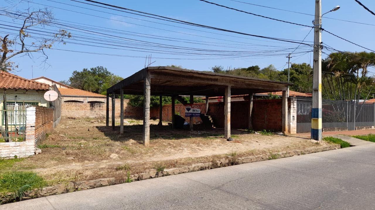 Terreno con losa en zona residencial, foto 2