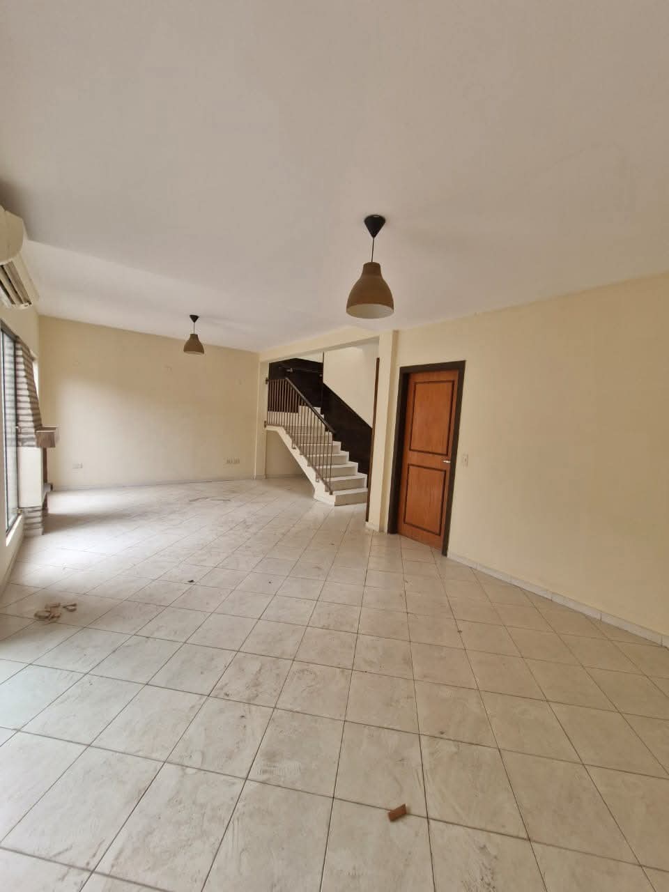 Duplex en Fernando de la Mora zona curva de la muerte, foto 5
