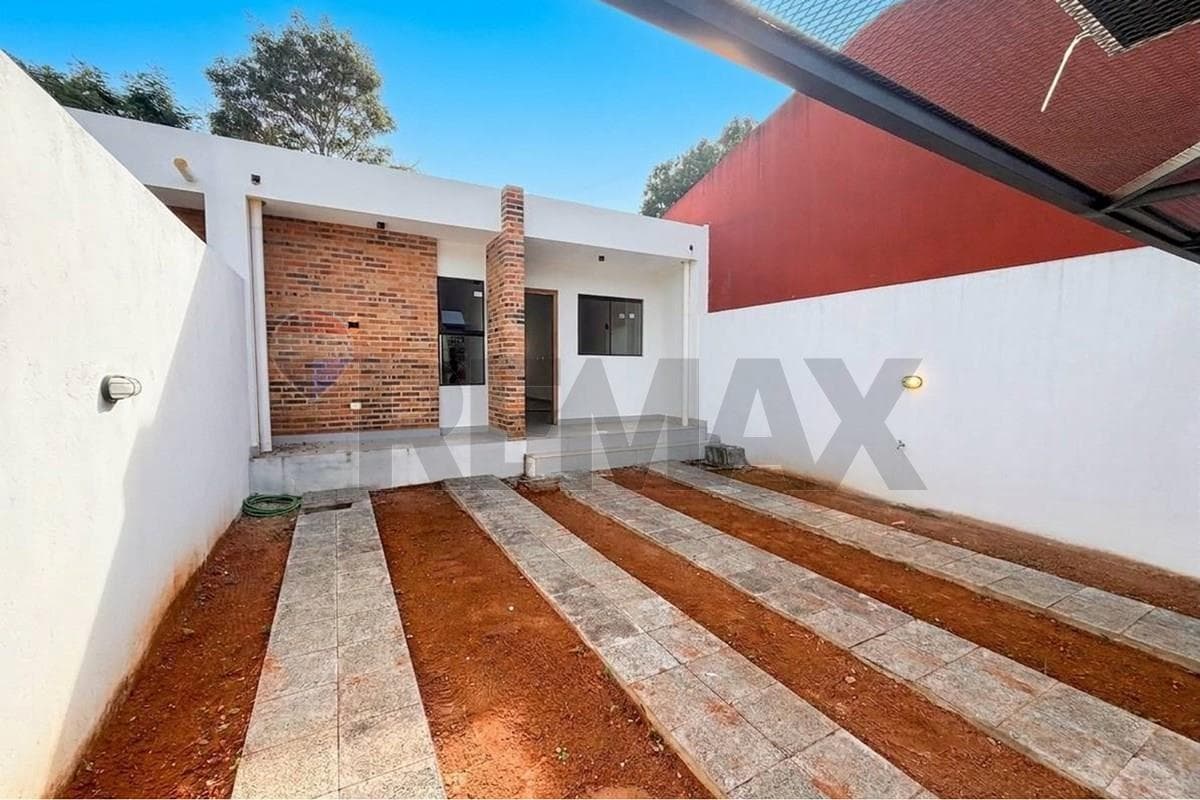 Chalet - Venta - Luque, Central, Paraguay