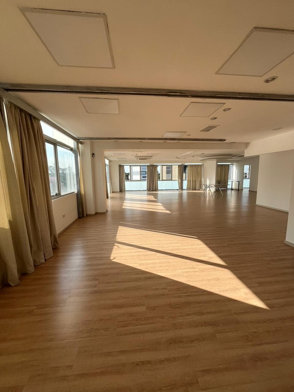 Oficina de 330m2 a pasos del paseo la galeria, foto 4