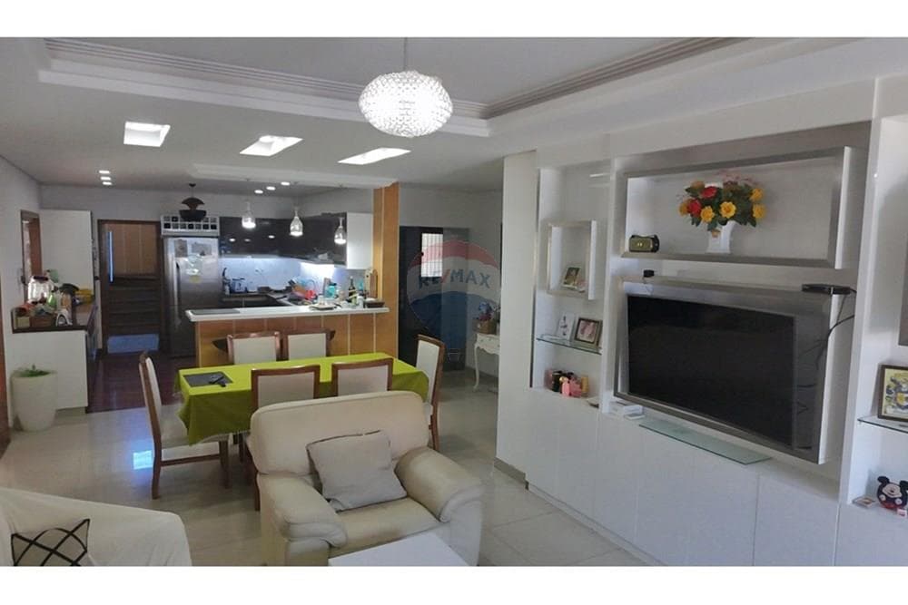 Lujosa residencia a la venta en fdo. De la mora zn, foto 2