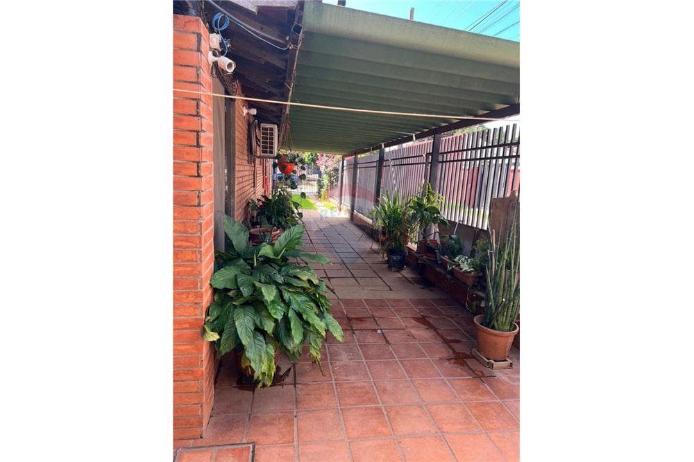 Casa - Venta - Luque, Central, Paraguay — foto 5