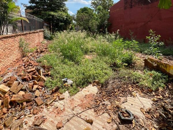 Terreno sobre av. Augusto roa bastos, foto 3