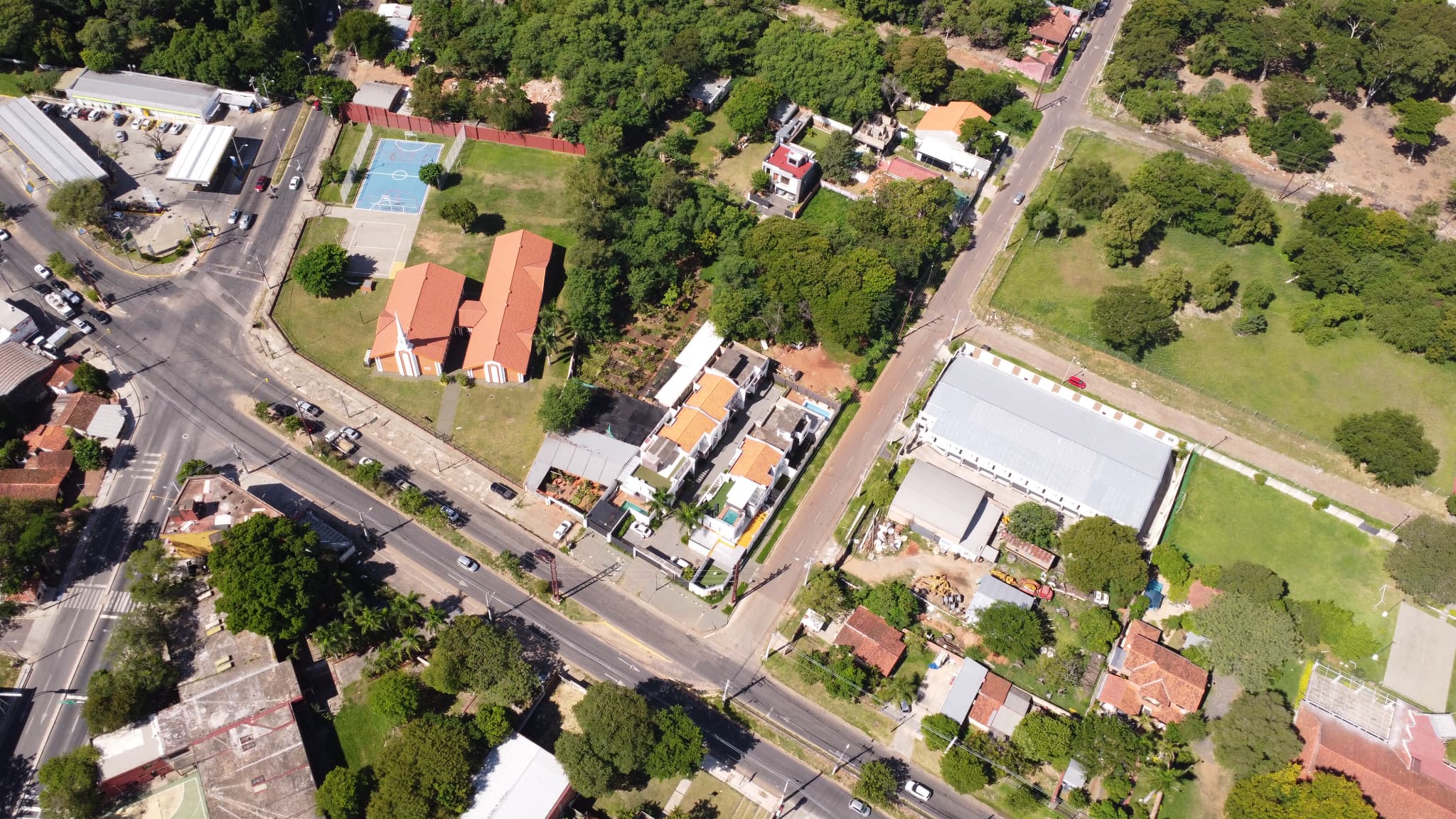 Amplio terreno sobre la avenida peron barrio ita enramada, foto 2