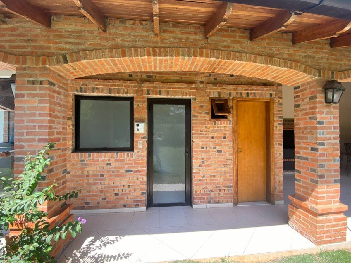 Hermosa residencia en ycua sati — foto 4