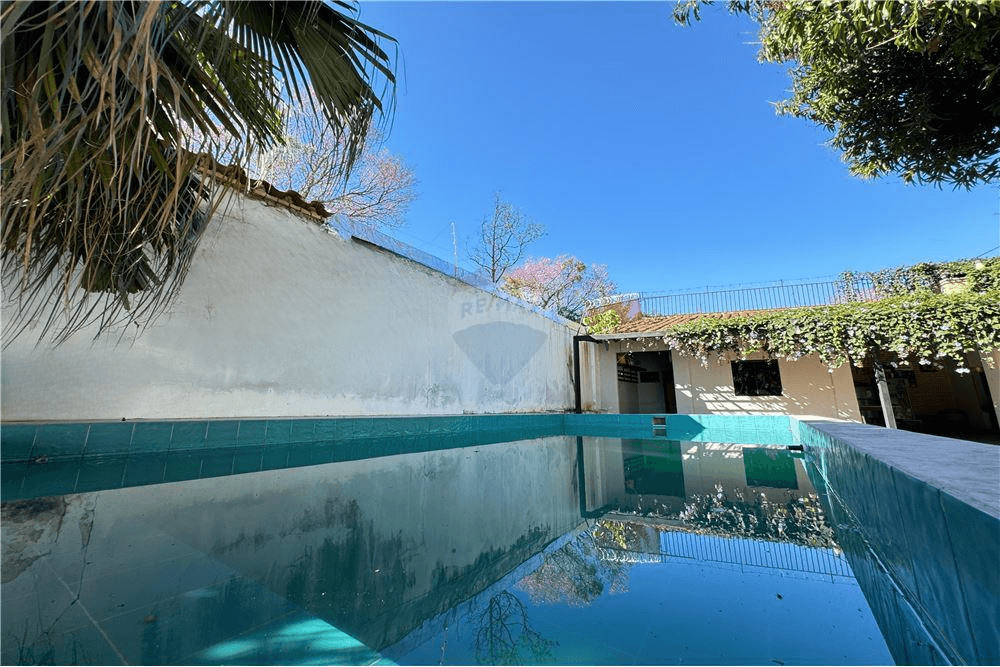Amplia casa con piscina en lambare, foto 2