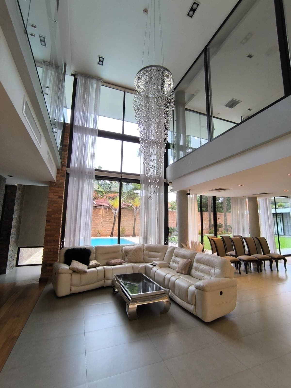 En Alquiler Exclusiva Residencia De Lujo En Villamorra, foto 4